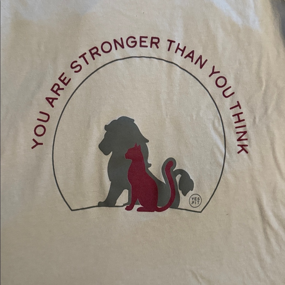 Motivational Cream Tee with Lion and Cat Graphic